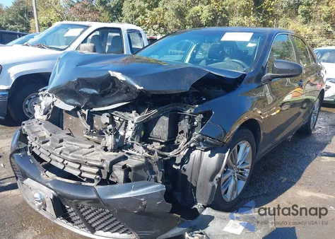 2015 Toyota Camry Le/Se/Xle/Xse z USA, uszkodzony, nr VIN 4T1BF1FK6F4921299